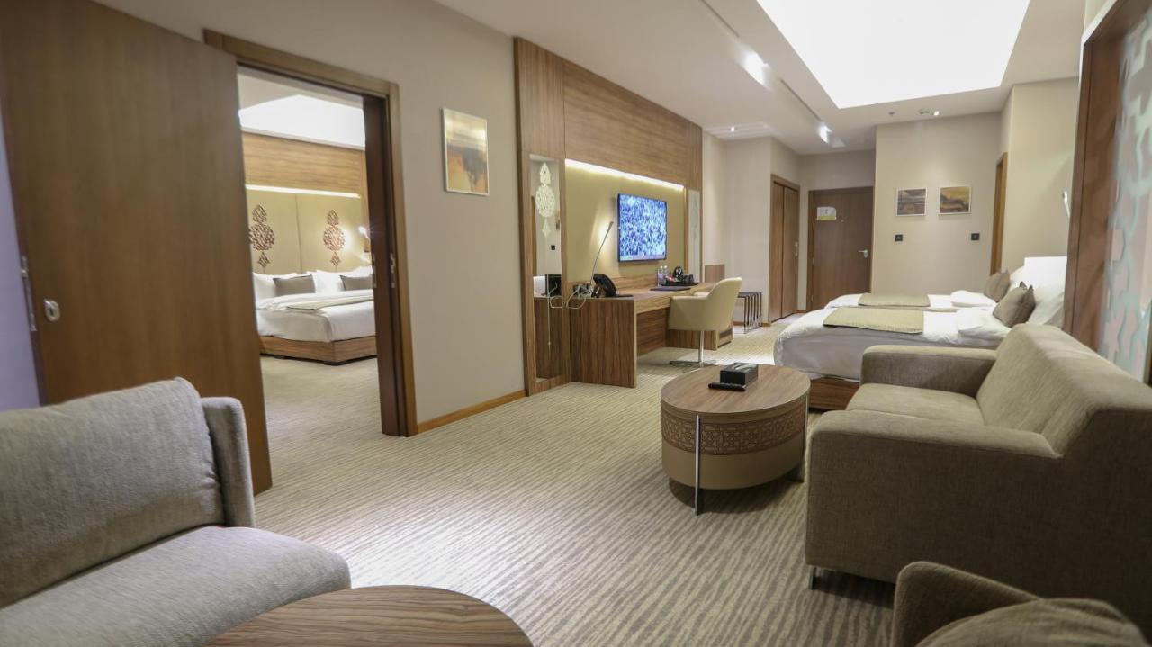 V Boutique Hotel Джидда Екстер'єр фото