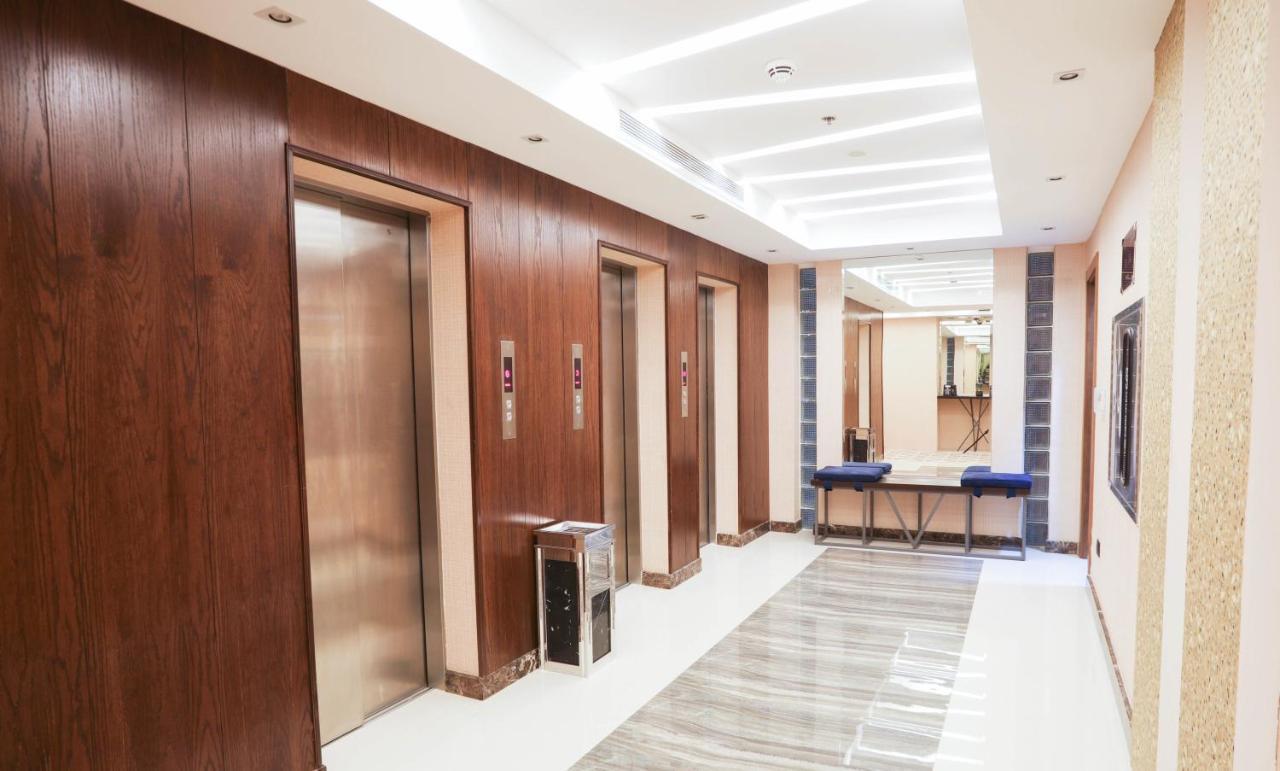 V Boutique Hotel Джидда Екстер'єр фото