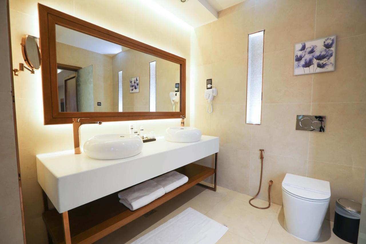 V Boutique Hotel Джидда Екстер'єр фото